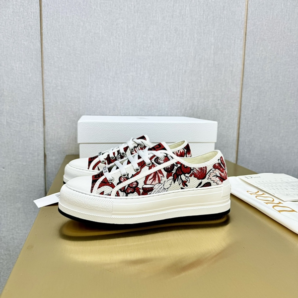 ディオール靴正面デザイン